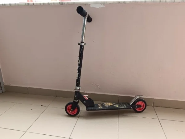 Durres, shitet patine per femije