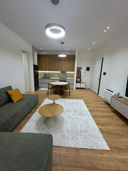 Tirane, jepet me qera apartament 1+1+Aneks+Ballkon Kati 4, 72 m² 900 € (Kompleksi Delijorgji)