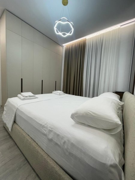 Tirane, jepet me qera apartament 2+1+Ballkon Kati 1, 108 m² 850 € (Ish Dogana/Rr.29 Nentori)