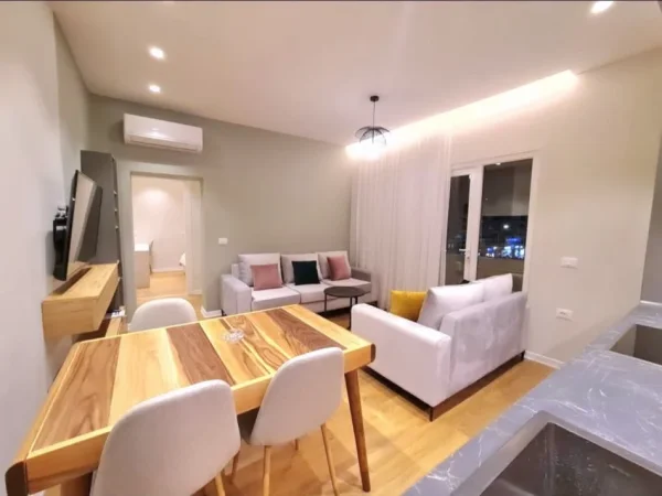 Tirane, shitet apartament 2+1 , 105 m² 250.000 € (shkolla sabaudin gabrani)