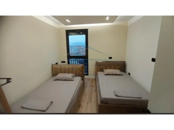 Tirane, jepet me qera apartament 2+1 Kati 9, 105 m² 1.400 € 