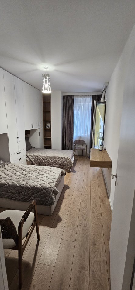 Tirane, jepet me qera apartament 2+1 Kati 6, 100 m² 700 € (Yzberisht)