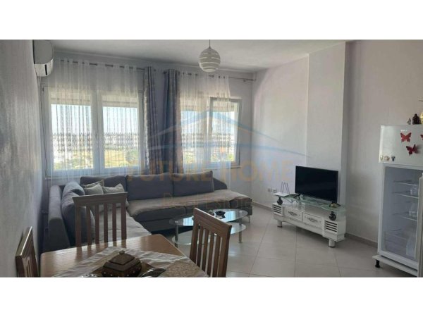 Tirane, jepet me qera apartament 1+1 Kati 8, 66 m² 500 € 