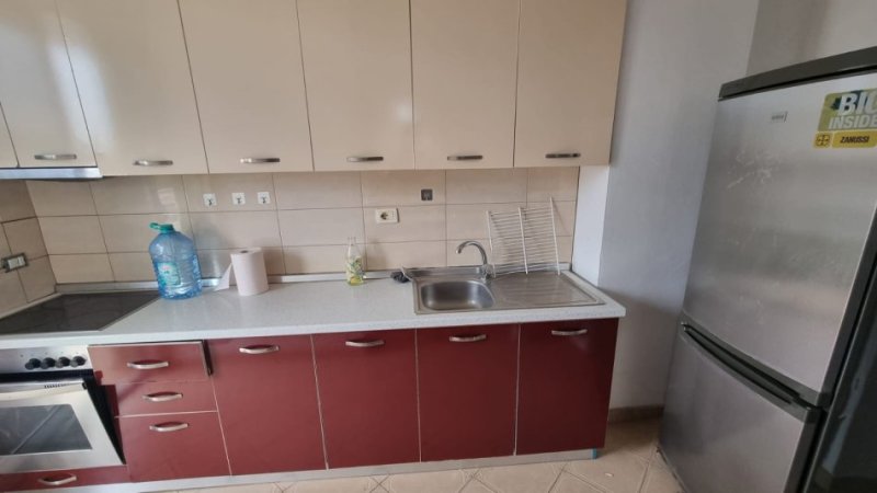 Jepet me Qera Apartament 2+1 ne Astir prane Viles L1,  450 €URO
