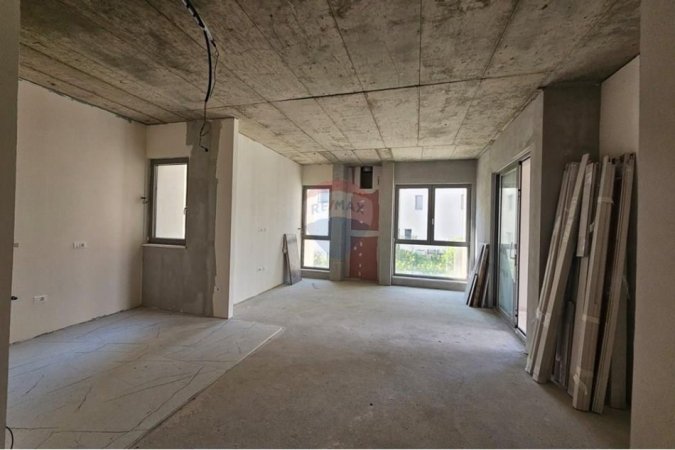 Tirane, shitet apartament 2+1+Ballkon , 156 m² 452.900 € 