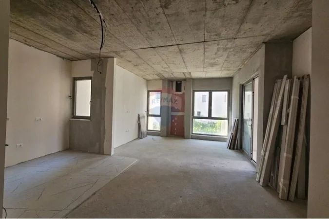 Tirane, shitet apartament 2+1+Ballkon , 156 m² 452.900 € 