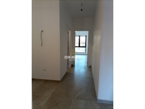 Tirane, shitet apartament 2+1 Kati 2, 97 m² 230.000 € (Rruga Myslym Shyri)