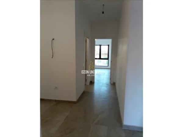 Tirane, shitet apartament 2+1 Kati 2, 97 m² 230.000 € (Rruga Myslym Shyri)