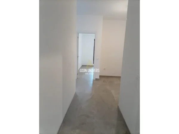 Tirane, shitet apartament 2+1 Kati 2, 97 m² 230.000 € (Rruga Myslym Shyri)