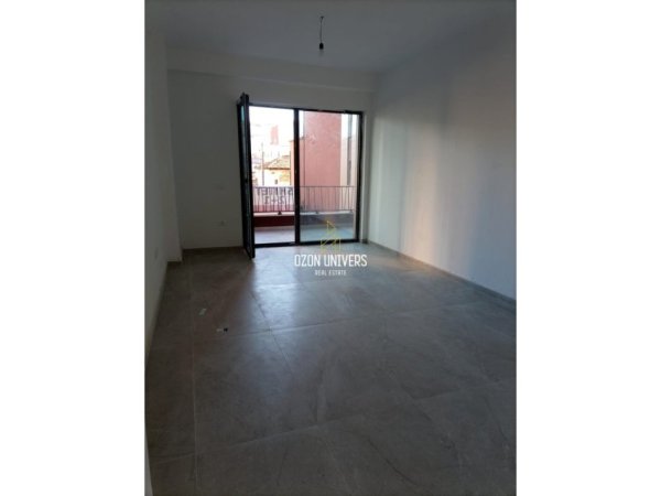 Tirane, shitet apartament 2+1 Kati 2, 97 m² 230.000 € (Rruga Myslym Shyri)