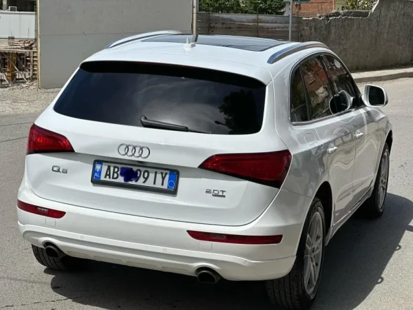 Tirane, shes makine Audi Benzin, e bardhë automatik Klima 140.000 km 9200 €