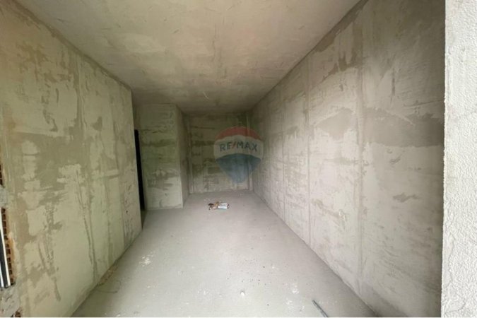 Tirane, shitet apartament 3+1+Ballkon , 121 m² 169.400 € 