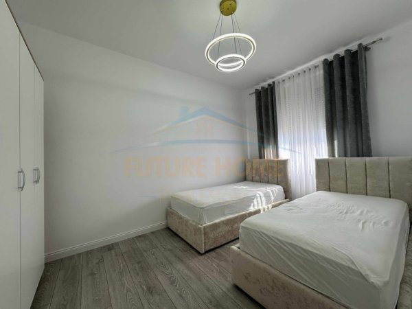 Tirane, jepet me qera apartament 2+1 Kati 8, 91 m² 600 € (UNAZA RE)  UNA56917