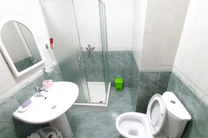 Tirane, jepet me qera apartament 2+1 Kati 4, 100 m² 650 € (Zogu zi perball gazhelit)