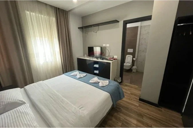 Tirane, shitet apartament 4+1 , 140 m² 365.000 € 