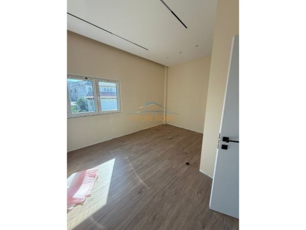 Tirane, shes apartament 1+1+Ballkon Kati 2, 75 m² 124.750 € (RRUGA MIHAL GRAMENO)