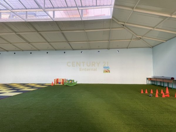 shitet Vile 3 Katshe Kati 4, 1.600 m² 2.200.000 €