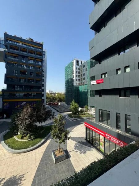 Tirane, jepet me qera zyre Kati 2, 73 m² 600 € (Square 21)