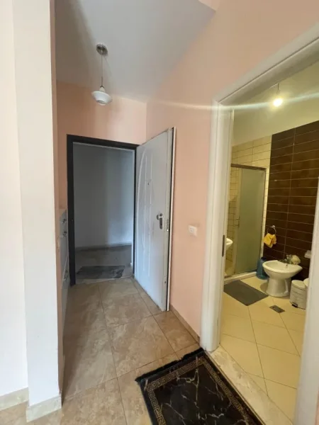 Tirane, jepet me qera apartament 2+1 Kati 2, 82 m² 520 € (KODRA DIELLIT)