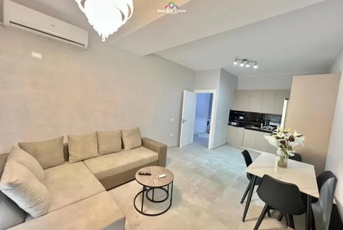 Tirane, jepet me qera apartament 2+1 Kati 7, 101 m² 700 € (prane shkolles Niket Dardani,)