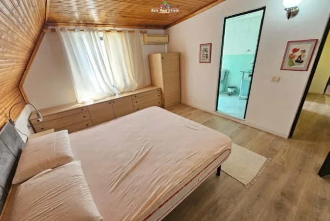 Tirane, jepet me qera Vile 3+1 Kati 3, 135 m² 500 € (prane Kompleksit Grand)