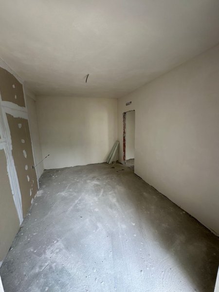 Tirane, shitet apartament 1+1 Kati 4, 66 m² 65.000 € (UNIVERS CITY)