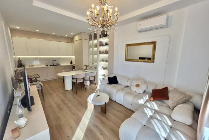 Tirane, jepet me qera apartament 1+1 Kati 6, 65 m² 700 € (Kompleksi Erli)