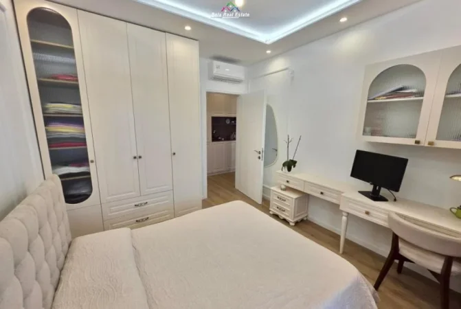 Tirane, jepet me qera apartament 1+1 Kati 6, 65 m² 700 € (Kompleksi Erli)