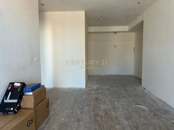 Tirane, shitet apartament 1+1 Kati 7, 70 m² 133.000 €