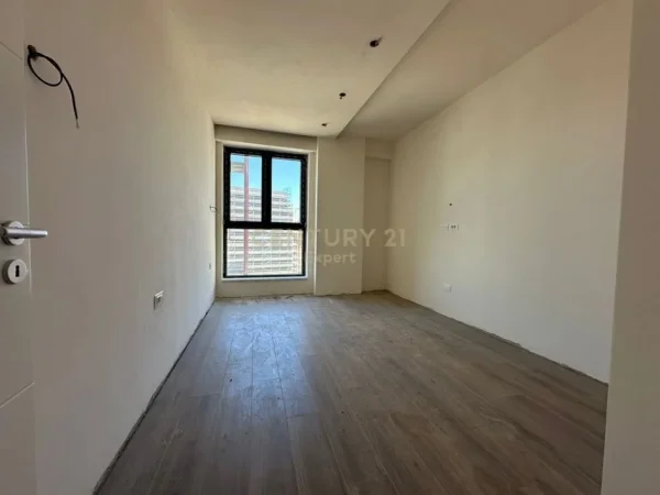 Tirane, shitet apartament 1+1 Kati 7, 70 m² 133.000 €