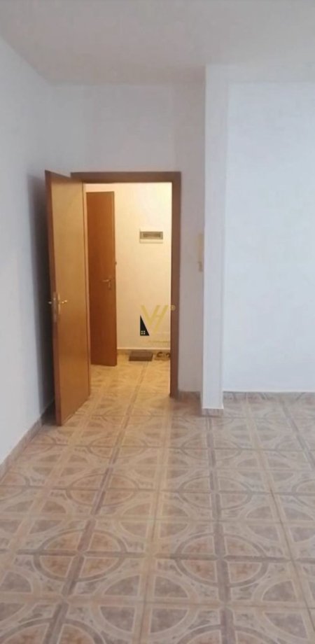 Tirane, jepet me qera apartament 2+1+Ballkon Kati 5, 97 m² 500 € (IRFAN TOMINI)