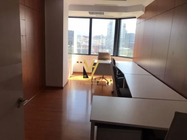 Tirane, jepet me qera zyre Kati 12, 118 m² 2.400 € (KULAT BINJAKE)