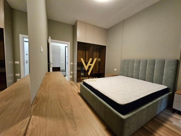 Tirane, jepet me qera apartament 1+1+Ballkon Kati 5, 65 m² 700 € (SQUARE 21)