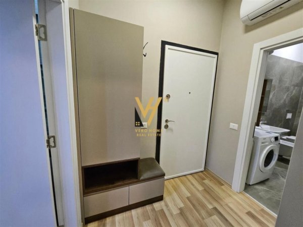 Tirane, jepet me qera apartament 1+1+Ballkon Kati 5, 65 m² 700 € (SQUARE 21)