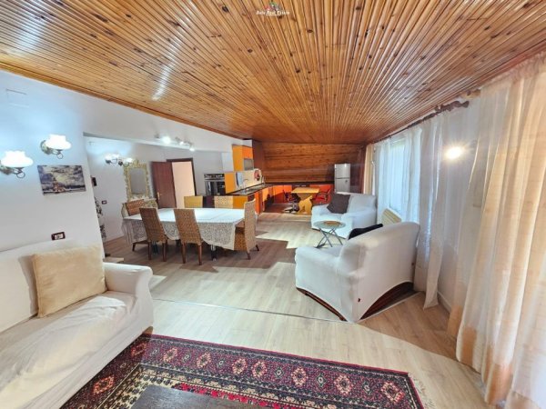 Tirane, jepet me qera Vile 3+1 Kati 3, 135 m² 500 € (tregu elektrik)