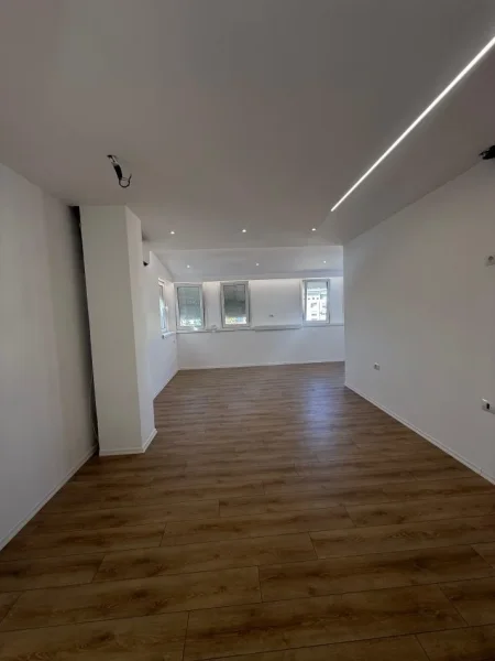 Tirane, shitet apartament 1+1 Kati 5, 63 m² 169.000 € (RRUGA FORTUZI)