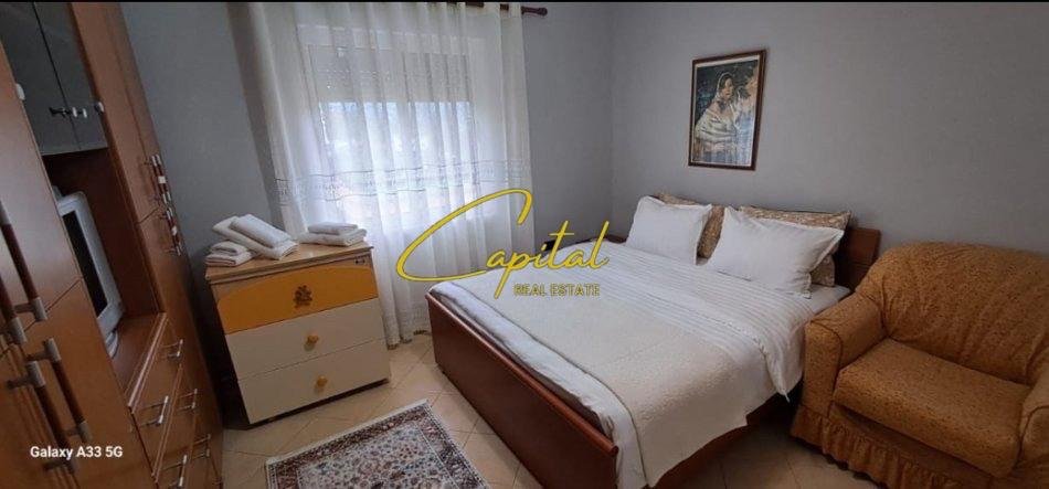 Tirane, jepet me qera apartament 1+1 Kati 2, 60 m² 350 € (MULLET)