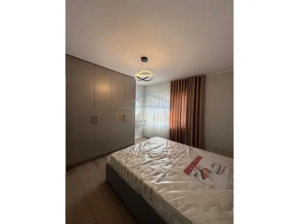 0683487469 Tirane, shitet apartament 2+1 Kati 3, 94 m² 135.000 € (FRESK)