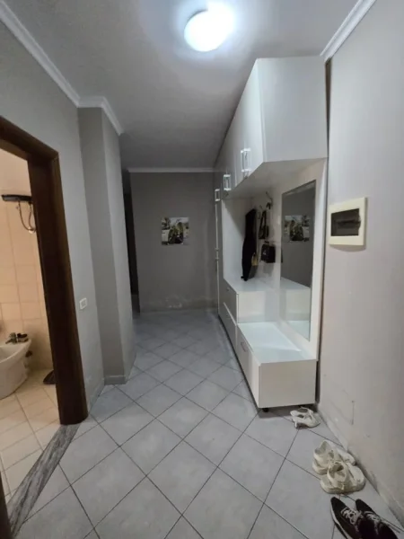 Durres, shes apartament 2+1+Ballkon Kati 2, (069 20 39 456 VOLLGA)