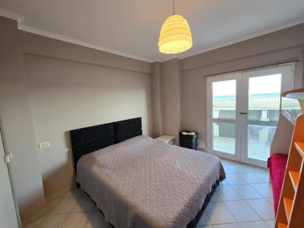 Durres, shes apartament 2+1+Ballkon Kati 2, (069 20 39 456 VOLLGA)