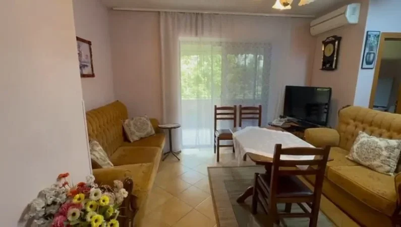 Tirane, jepet me qera apartament 2+1 Kati 2, 86 m² 500 € (Ali Demi)