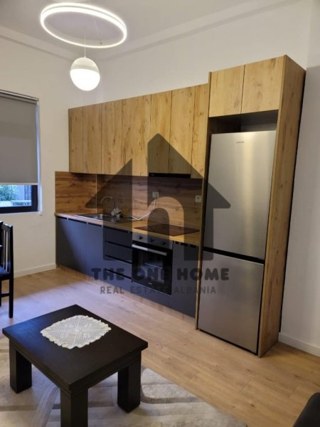Tirane, jepet me qera apartament 1+1+Ballkon Kati 3, 75 m² 550 € (Kompleksi Delijorgji.)