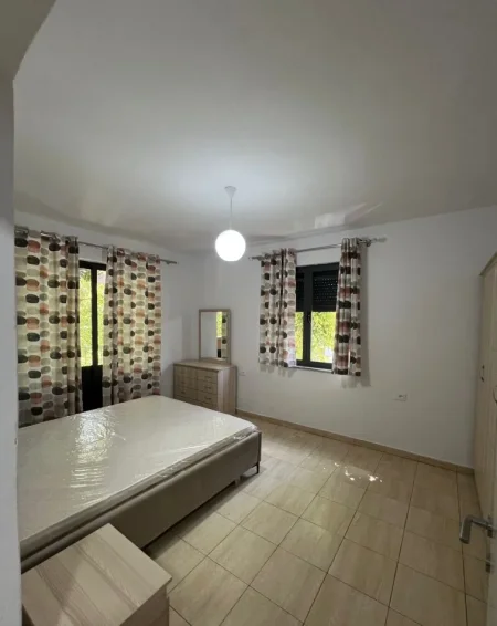 Tirane, jepet me qera apartament 1+1 Kati 5, 60 m² 550 € (Don Bosko)