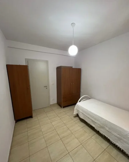 Tirane, jepet me qera apartament 1+1 Kati 5, 60 m² 550 € (Don Bosko)