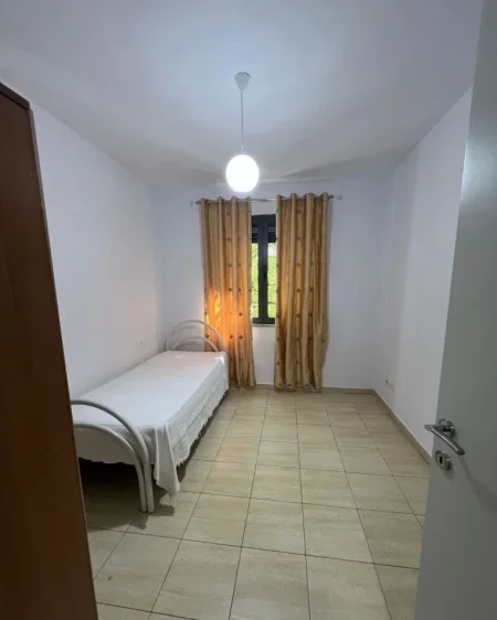 Tirane, jepet me qera apartament 1+1 Kati 5, 60 m² 550 € (Don Bosko)