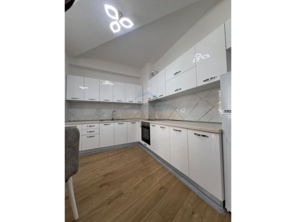 0683487469 Tirane, jepet me qera apartament 2+1 Kati 3, 105 m² 550 € (Astir , Urban Gate)