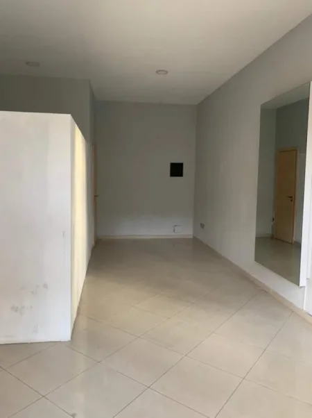 Okazion shitet Dyqan (Rr Dibres ,Tek Kompleksi Orion),95000 €