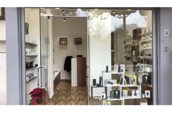 Tirane, jepet me qera dyqan Kati 0, 20 m² 40.000 Leke (Bulevardi Bajram Curri)