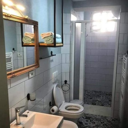 Tirane, shitet apartament 80 m² 120.000 Euro (Pazari i Ri)