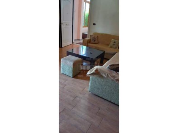 Tirane, jepet me qera Vile 2+1+BLK 95 m² 250 Euro (Laprake)